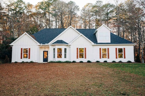 Peaceful Modern RootSong Retreat 4m to Trilith