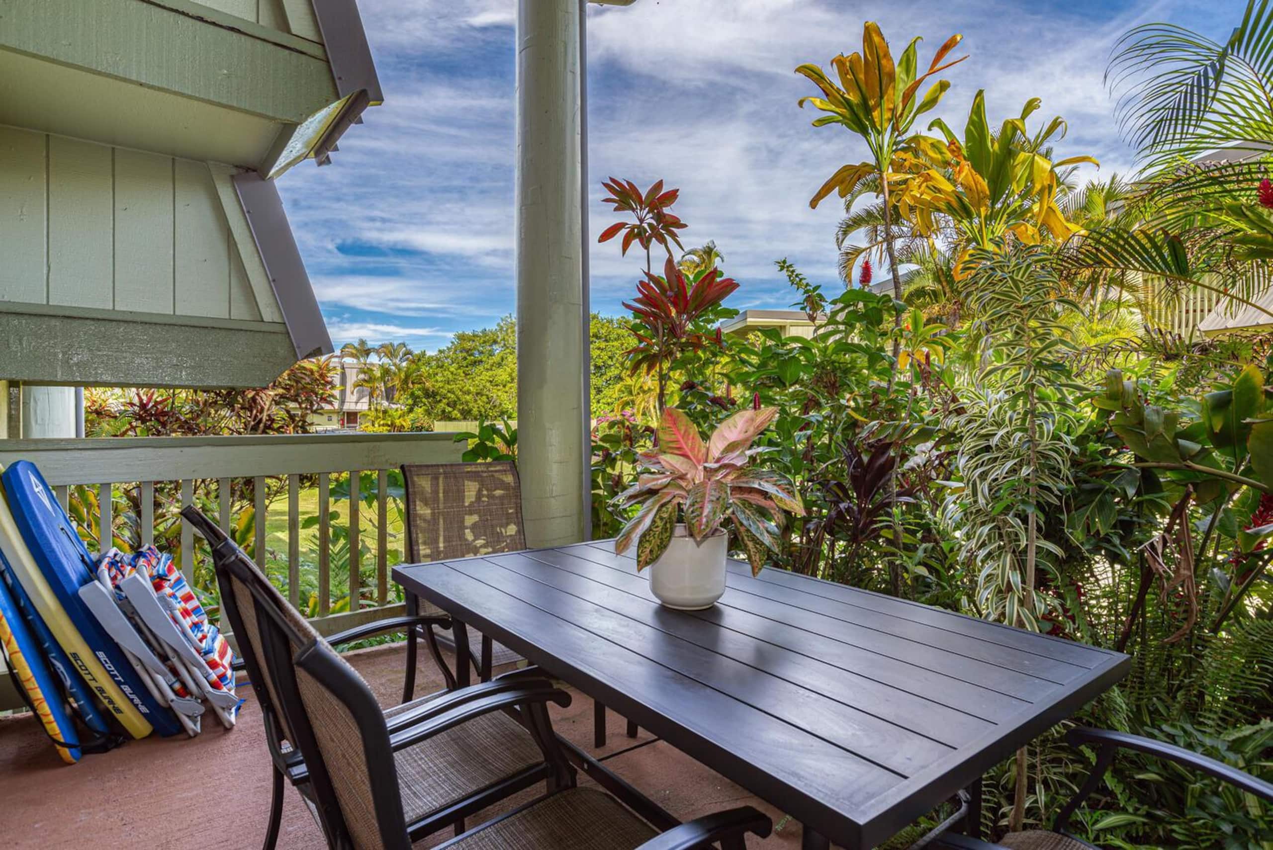 Condo in Princeville · ★4.92 · 2 bedrooms · 2 beds · 2 private baths - Image 5