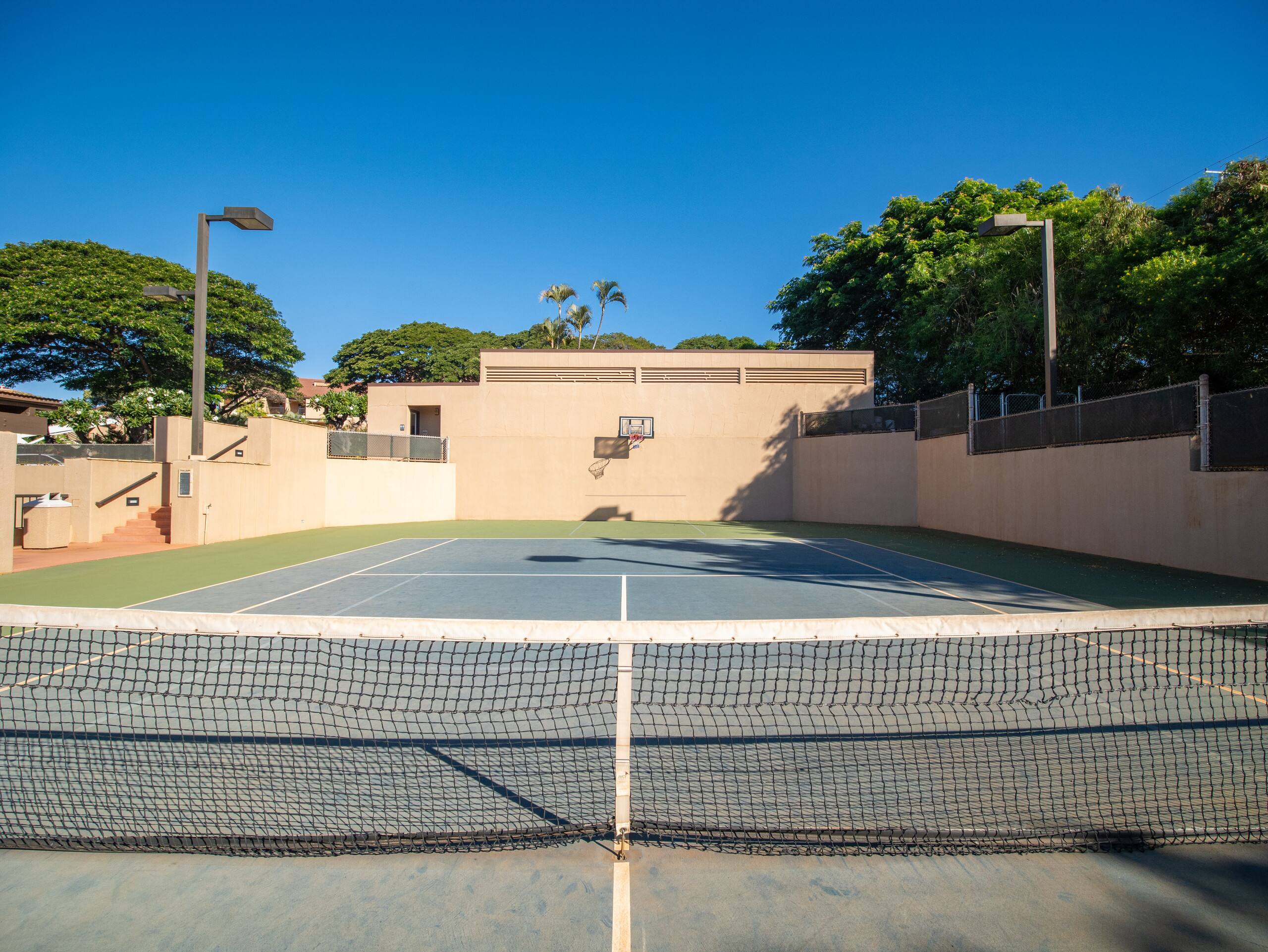 Home in Lahaina · ★4.44 · 2 bedrooms · 3 beds · 2 private baths - Image 37