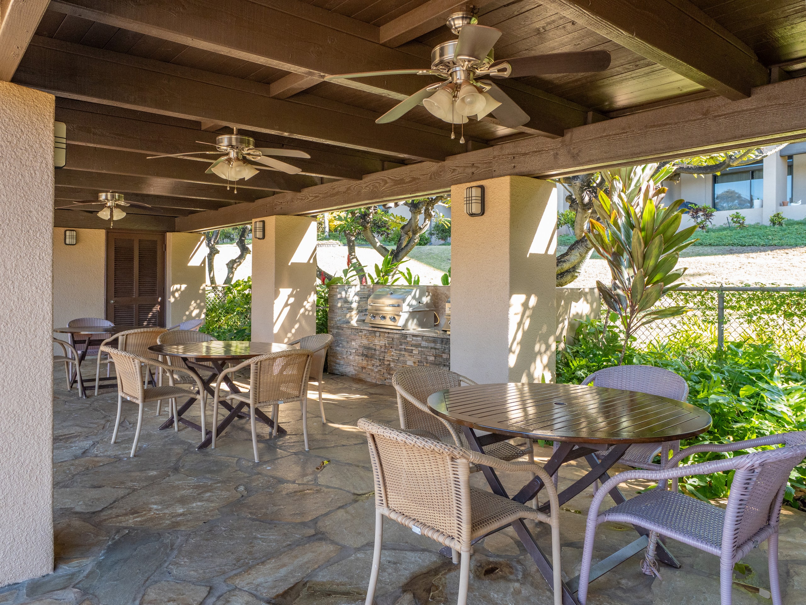 Home in Lahaina · ★4.44 · 2 bedrooms · 3 beds · 2 private baths - Image 40
