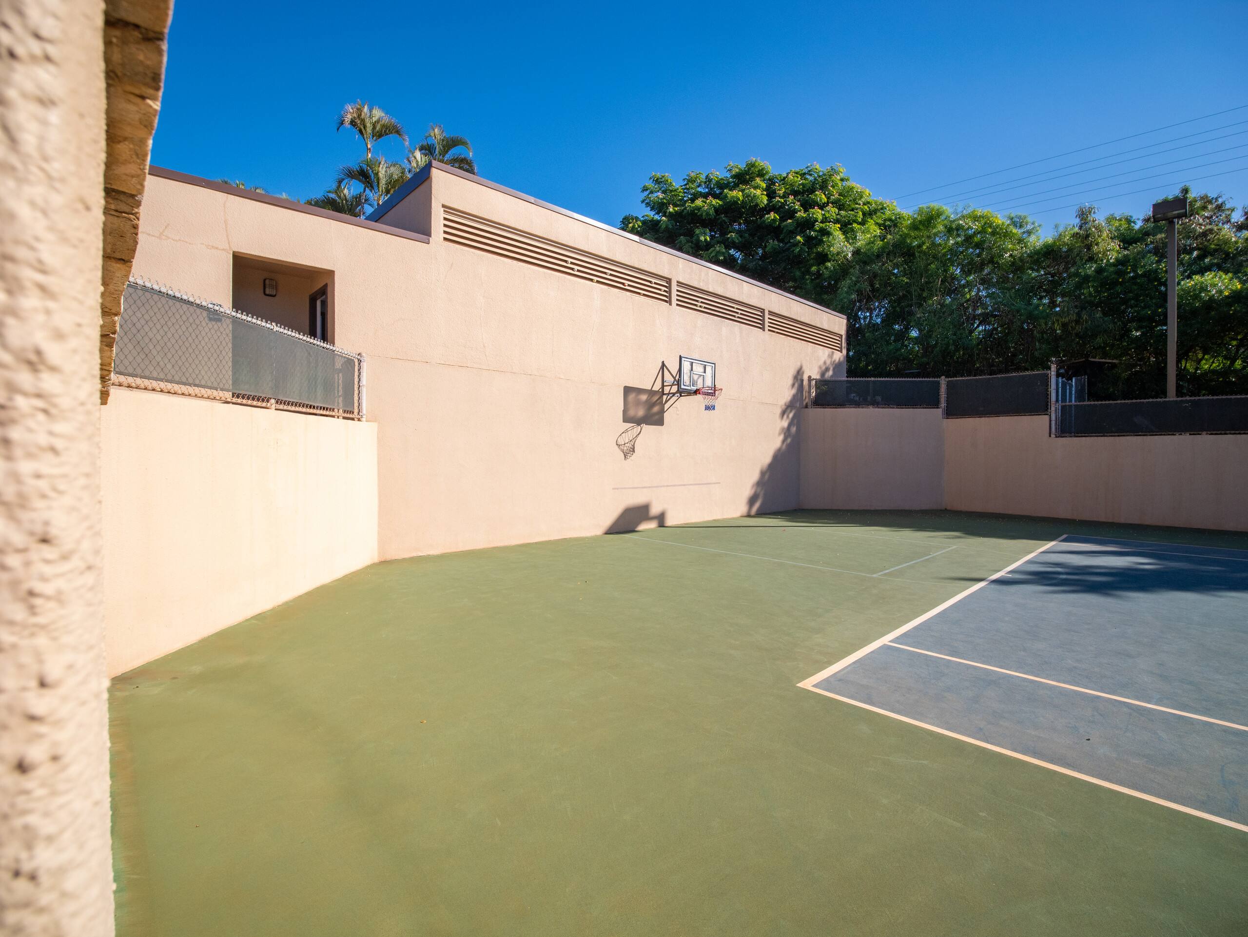 Home in Lahaina · ★4.44 · 2 bedrooms · 3 beds · 2 private baths - Image 47