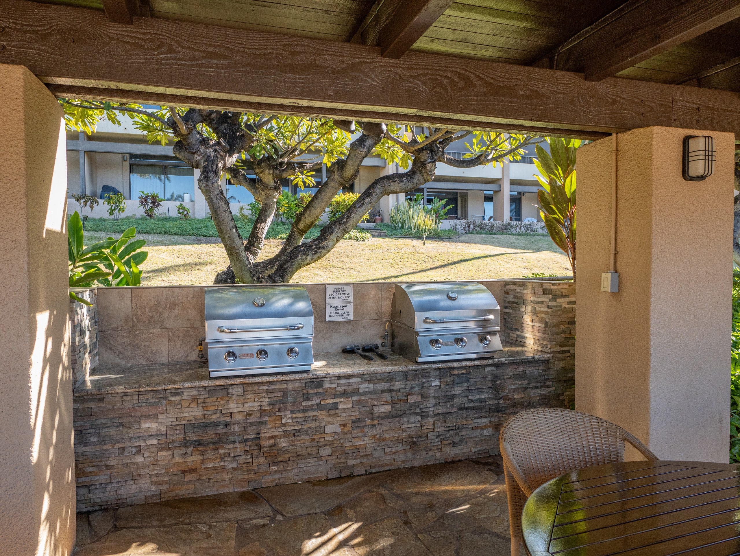 Home in Lahaina · ★4.44 · 2 bedrooms · 3 beds · 2 private baths - Image 39