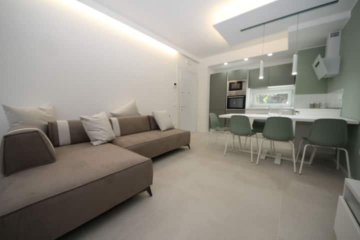 Appartement Entièrement Rénové Pour Quatre Personn - Rosolina Mare