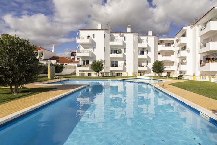 2br Apartment | Areias De São João With Pool - Albufeira