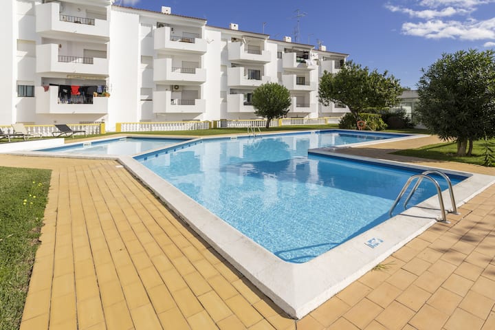 Appartement Avec Piscine  Plage Et Barbecue - Albufeira