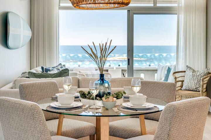 Apartment w Sea Views by Camps Bay Beach Kyanos gallery image 4