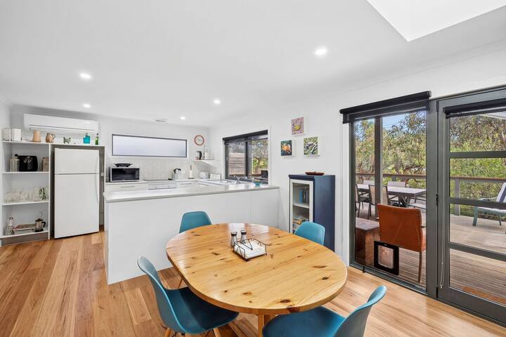 Kanga Beach House gallery image 5