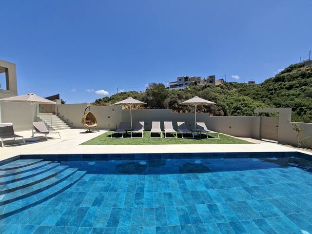 Villa Rizes Luxury gallery image 3