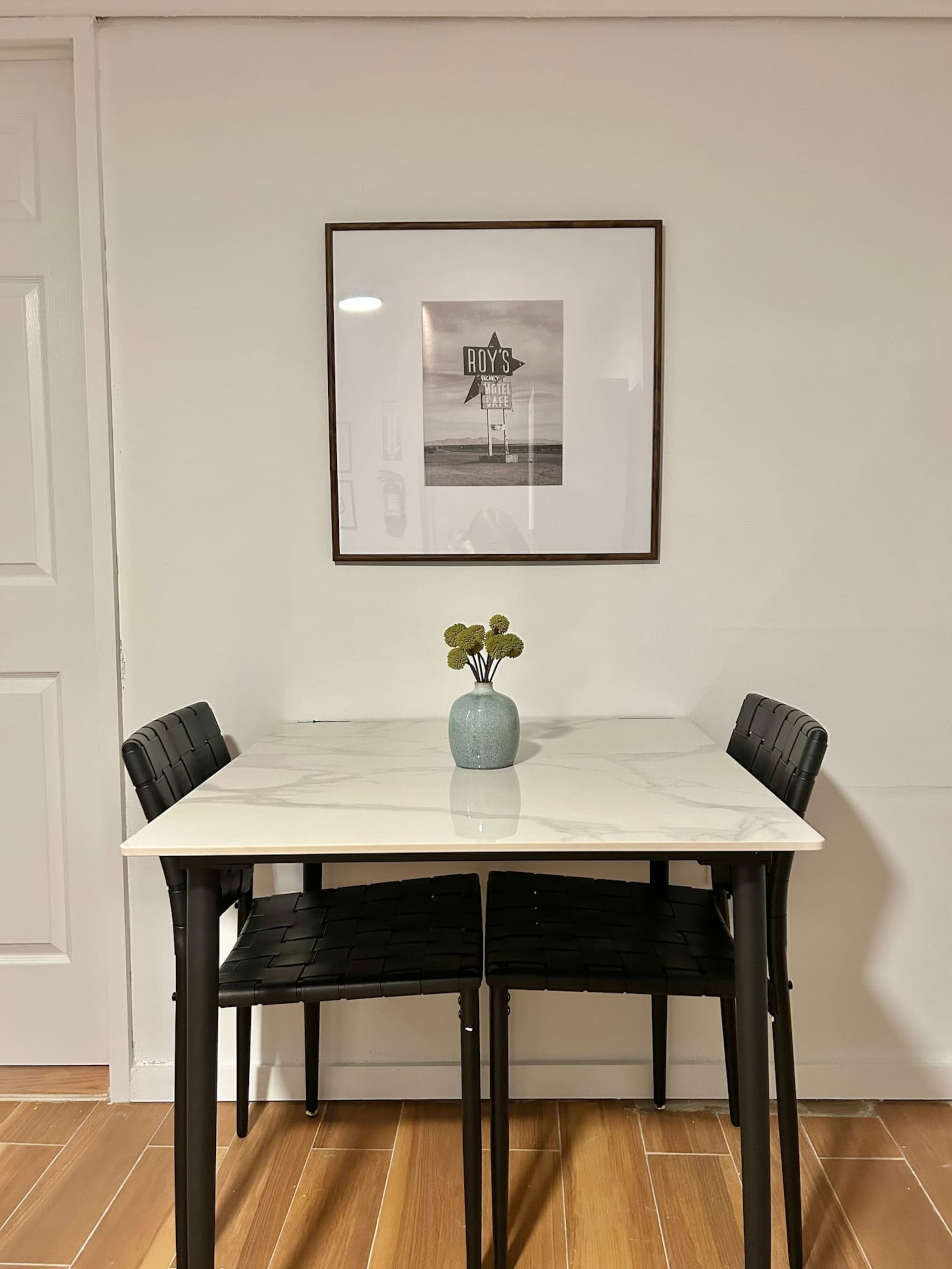 040 • Quiet 2BR/1BA • Walk to PATH - Photo 4