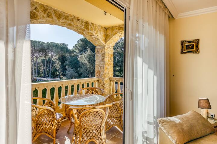 Villa Tiffany w pool and barbecue gallery image 5