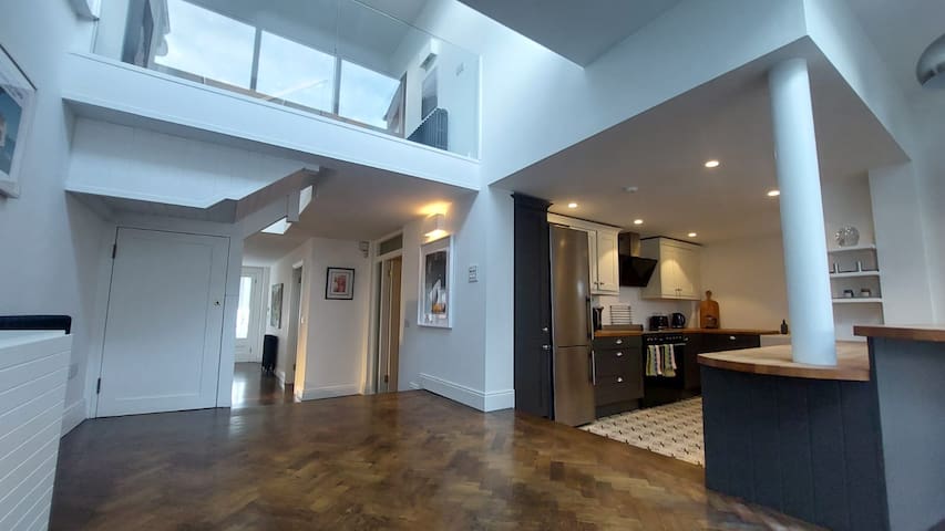 Stunning, Unique & Elegantly Refurbed Seafront 2BD