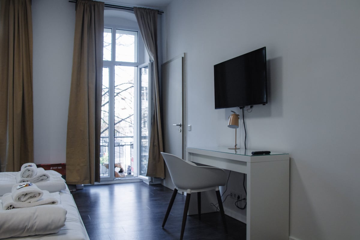 Arbio I: 2-bedroom apartment in Friedrichshain