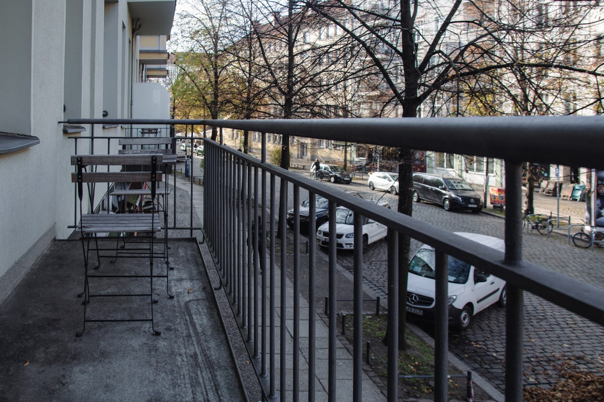 Arbio I: 2-bedroom apartment in Friedrichshain