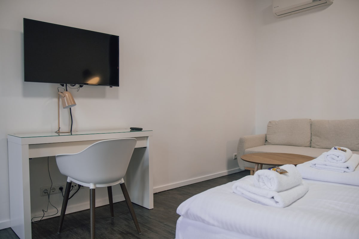 Arbio I: 2-bedroom apartment in Friedrichshain