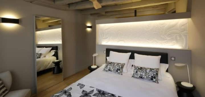 N°12-corner Suite With Views Of The Terrade Bridge - Aubusson