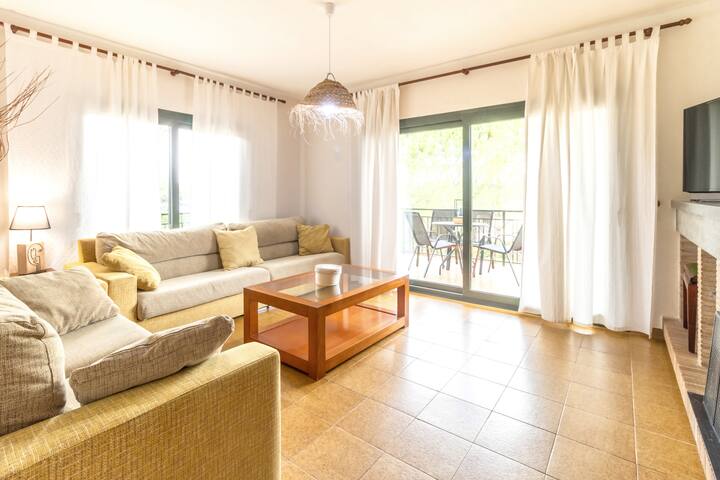 Ca La Iaia – House with pool and garden gallery image 3