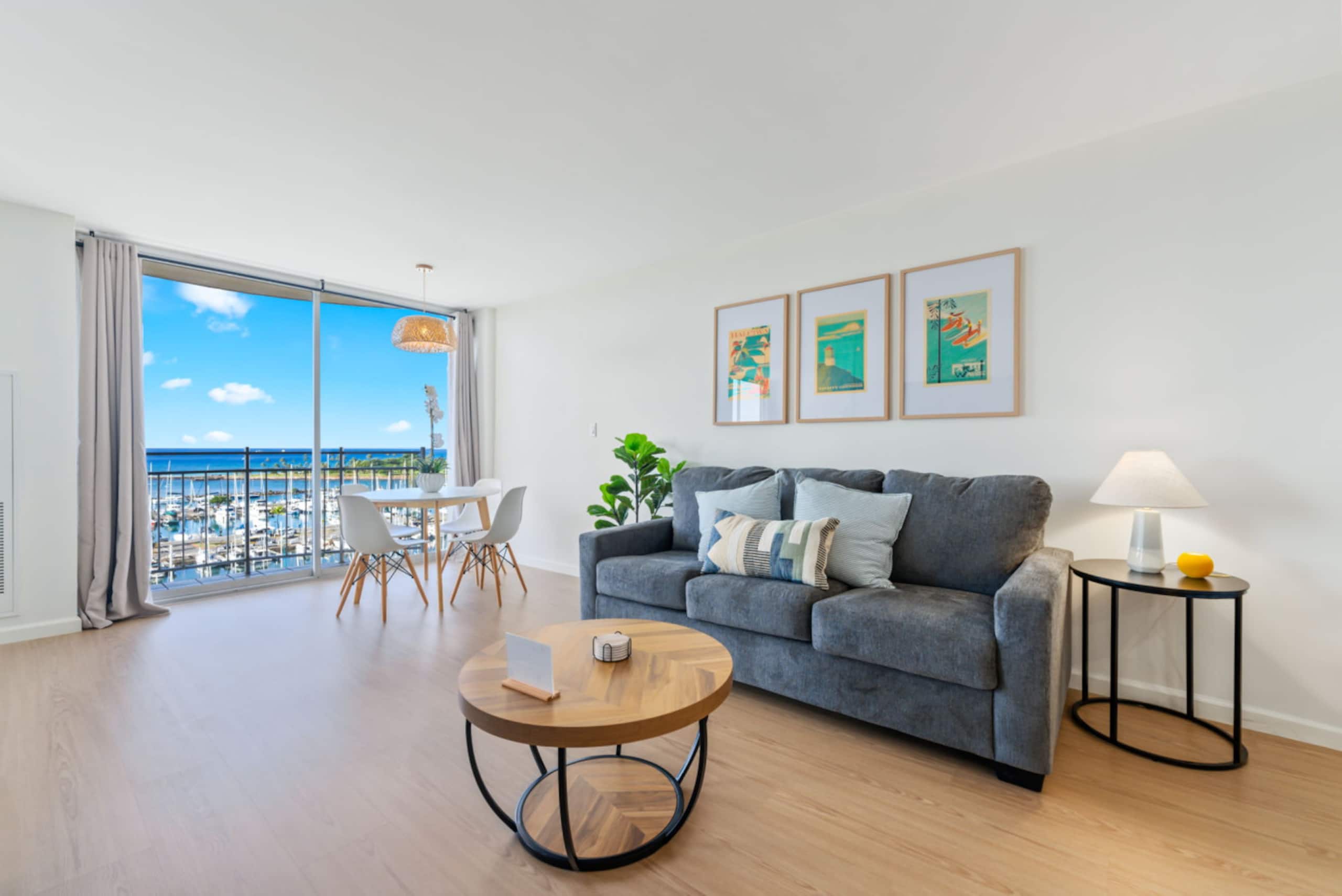 *Oceanfront Renovated Getaway in Waikiki - Image 5