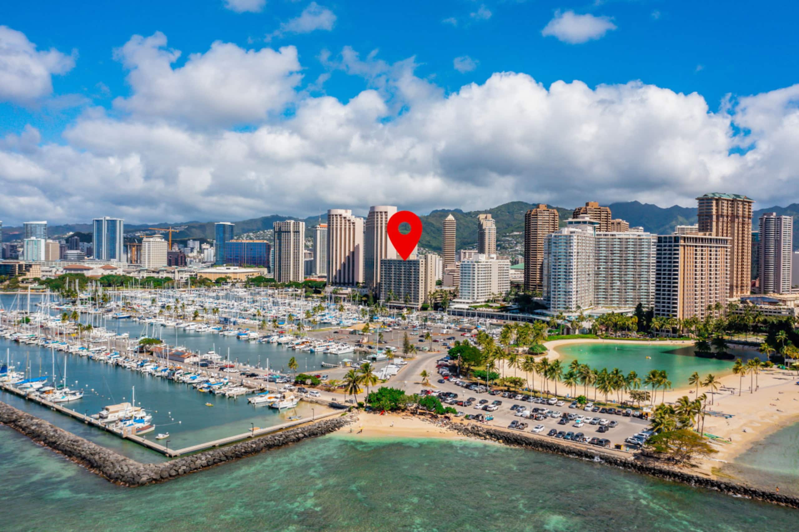 *Oceanfront Renovated Getaway in Waikiki - Image 28