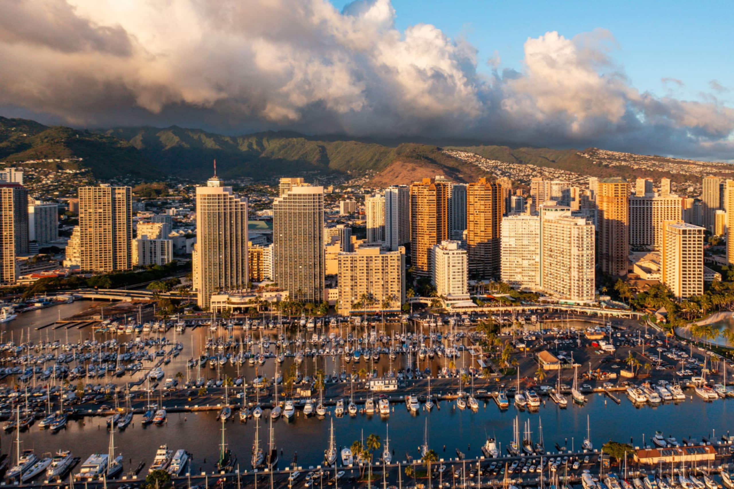 *Oceanfront Renovated Getaway in Waikiki - Image 46