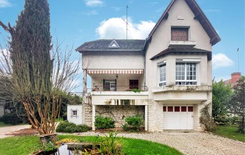 Nice home in Montrichard