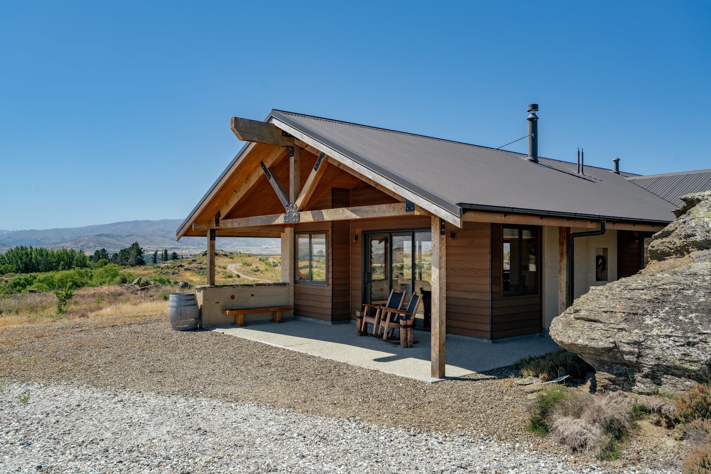 A Place In Thyme - Alexandra Holiday Home 2