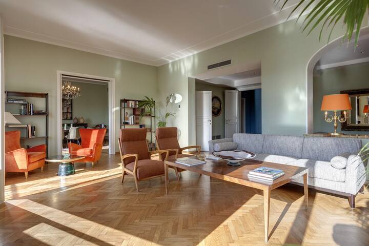 Vespucci Luxury Apartment by Mamo Florence gallery image 2