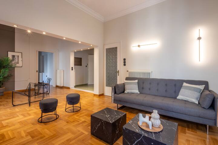 Acropolis View 3-Bdrm w/Rooftop Garden & Jacuzzi gallery image 3