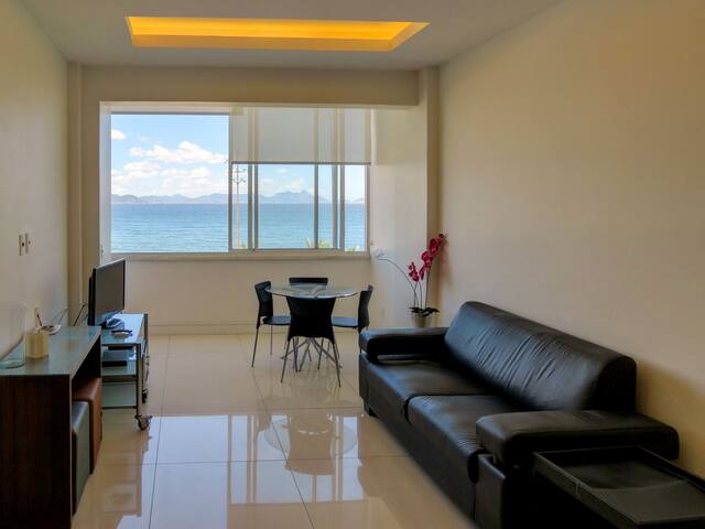 Wonderful Sea Front Apartment Copacabana C1-0025 gallery image 3