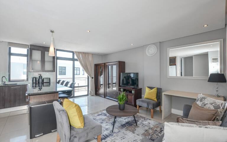 Lovely 2 Bedroom at Eden on the Bay gallery image 3