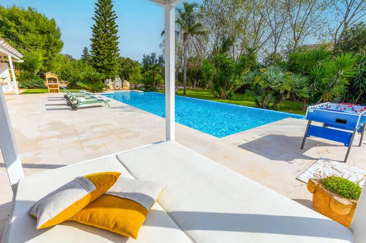 Villa Gavida by Villa Plus gallery image 4