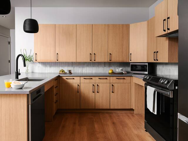 Sonder Onterie | Three-Bedroom Apartment gallery image 3