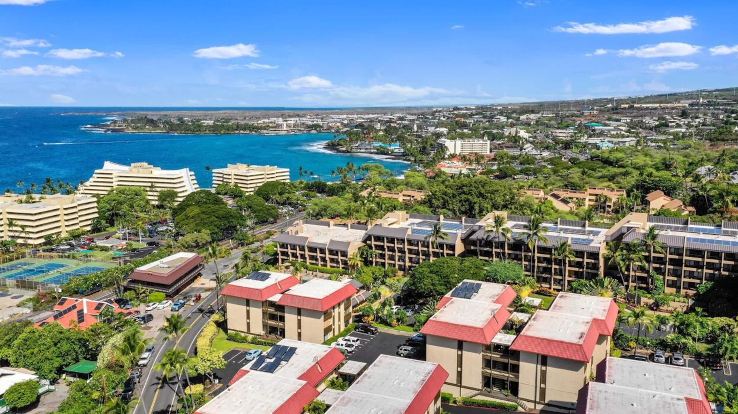 Condo in Kailua-Kona · ★5.0 · 1 bedroom · 3 beds · 2 baths - Image 35