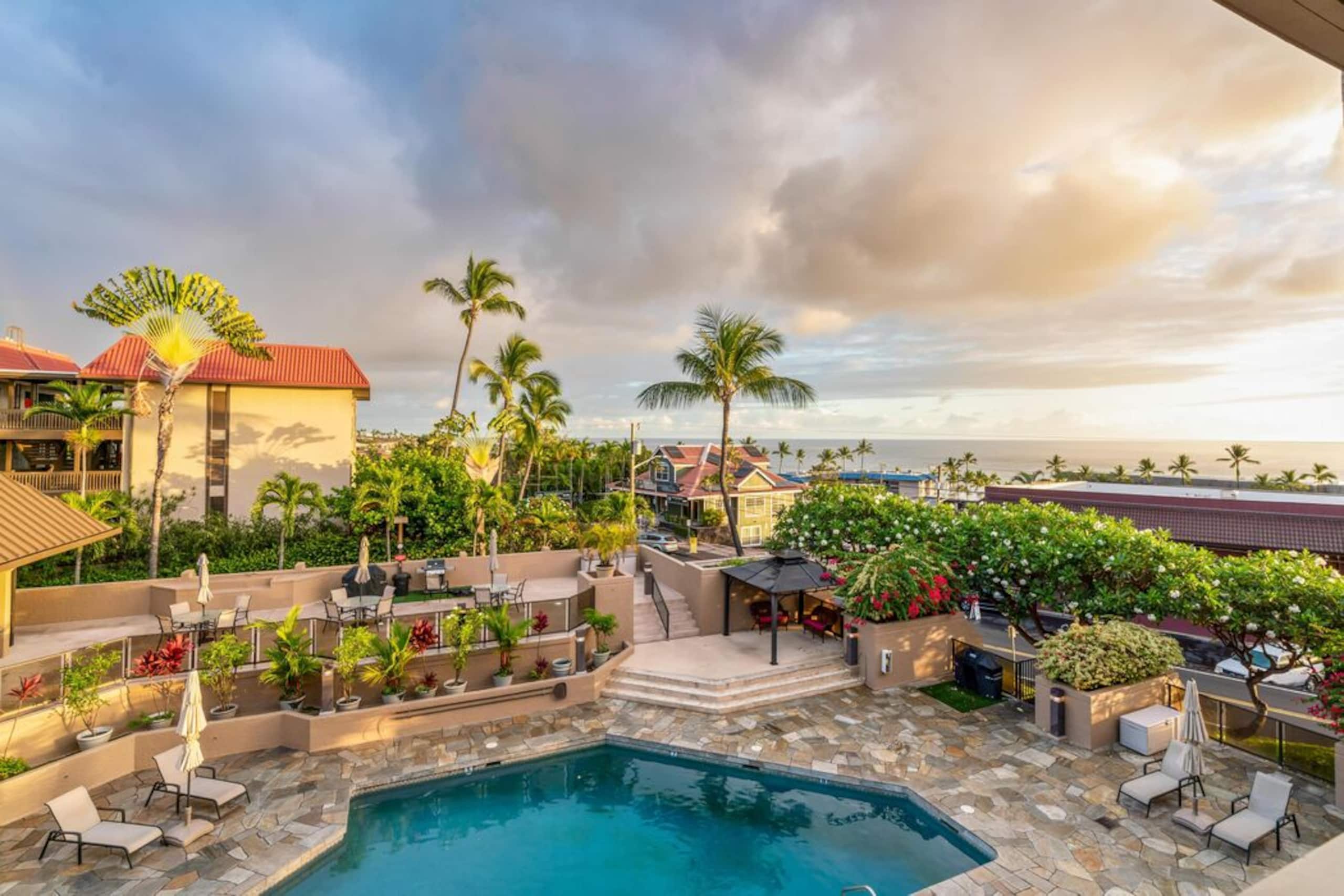 Condo in Kailua-Kona · ★5.0 · 1 bedroom · 3 beds · 2 baths - Image 39
