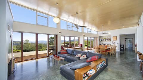 The Retreat - Riverside @ Barrington by HolidayCo