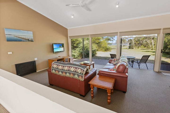 Huon: 1br Lodge Offering Water Views + More! - Loch Sport