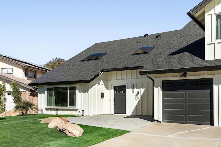 Lux 5-Bedroom Home in La Jolla Min to Ocean