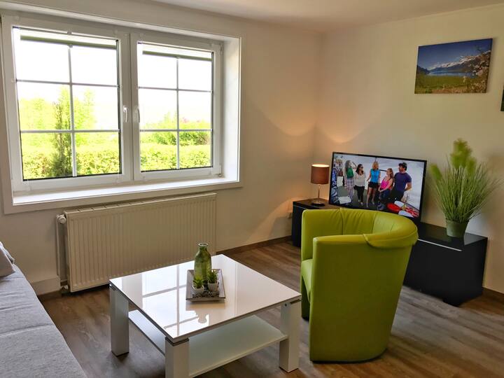 Ferienwohnungen Am Hochzeitsberg 5  Appartement "F - Putgarten