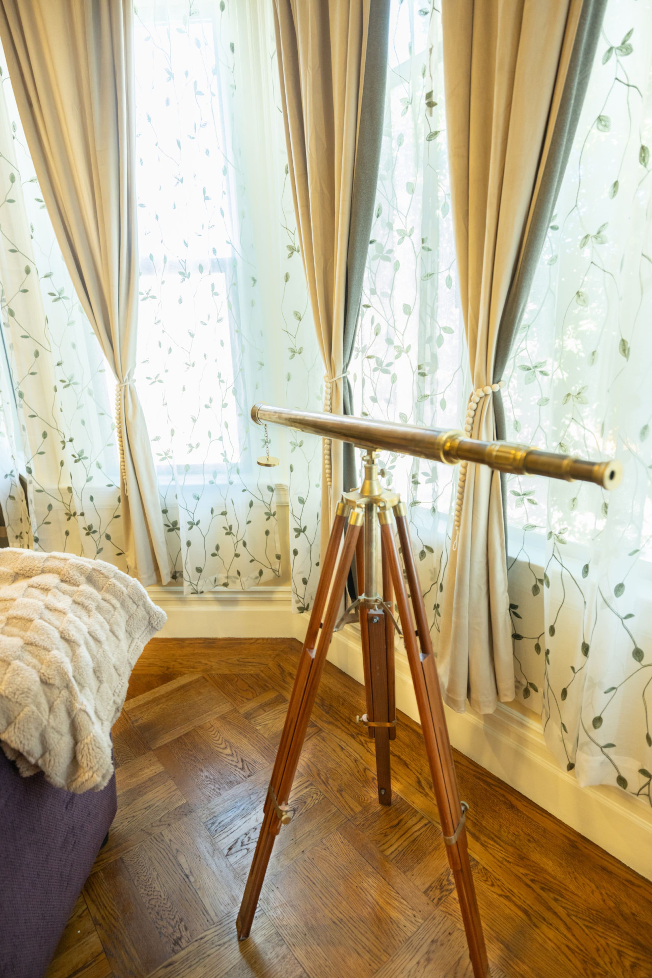 Home in San Francisco · ★5.0 · 3 bedrooms · 3 beds · 1.5 baths - Image 3