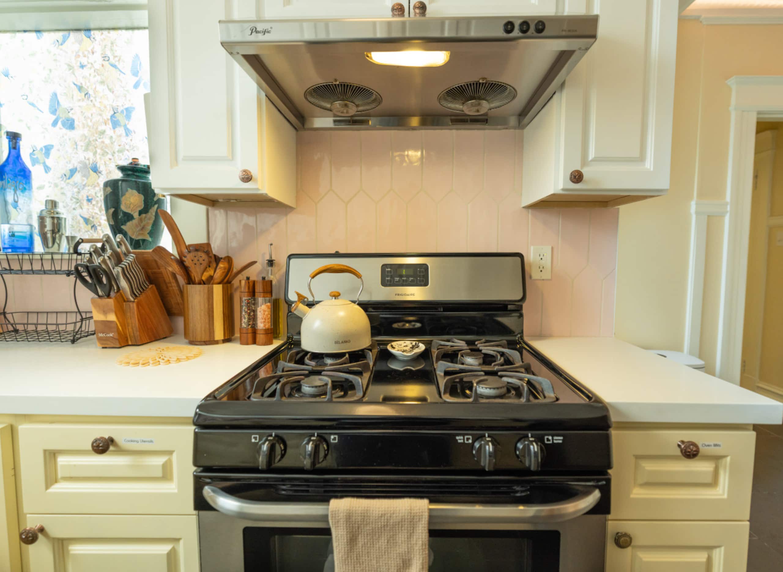 Home in San Francisco · ★5.0 · 3 bedrooms · 3 beds · 1.5 baths - Image 27