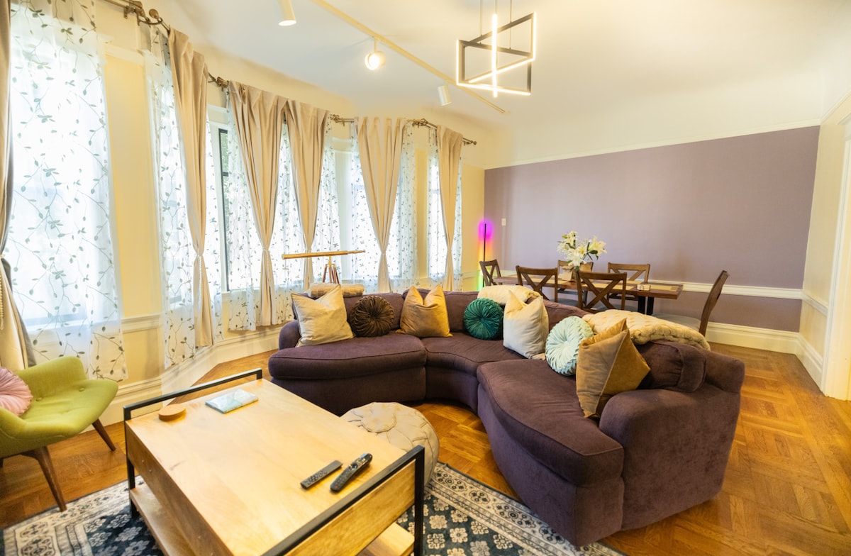 Top performing Airbnb: Enjoy a Golden Gate view in your 3BD Nob Hill home in Nob Hill