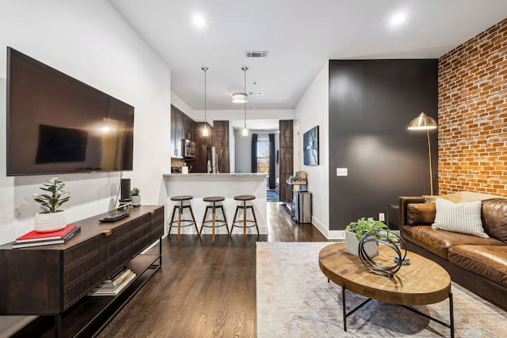 Legends Loft Condo 10 Min To Broadway Near Vandy - Nashville, TN