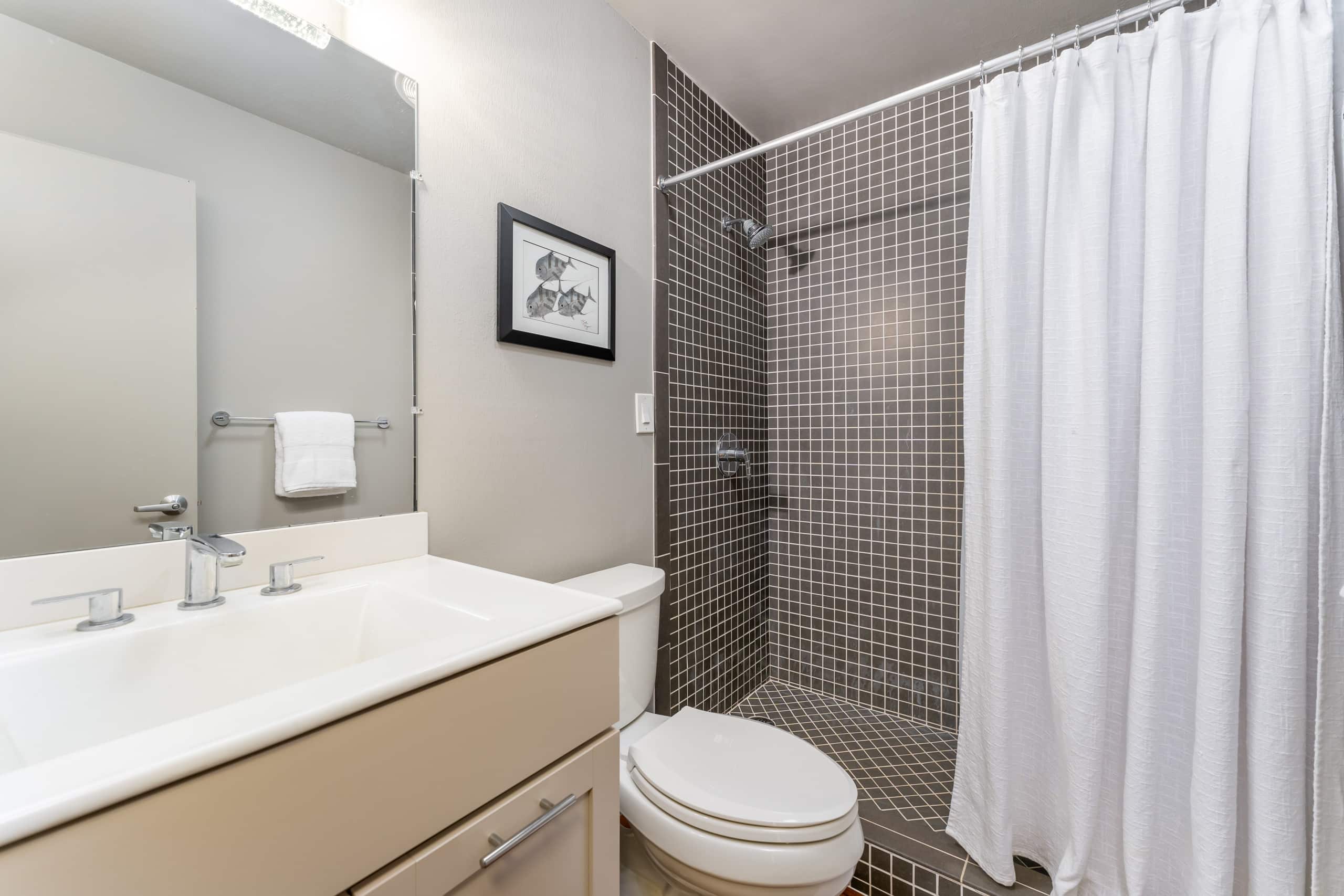 Condo in Kahuku · ★4.78 · 1 bedroom · 1 bed · 2 private baths - Image 17