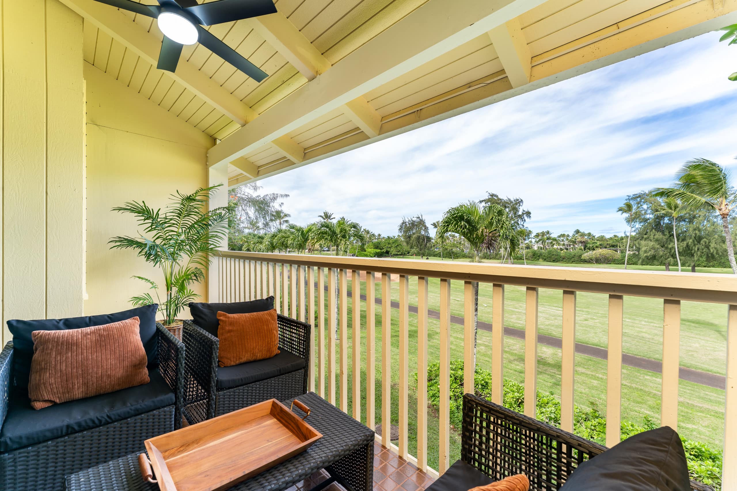Condo in Kahuku · ★4.78 · 1 bedroom · 1 bed · 2 private baths - Image 21