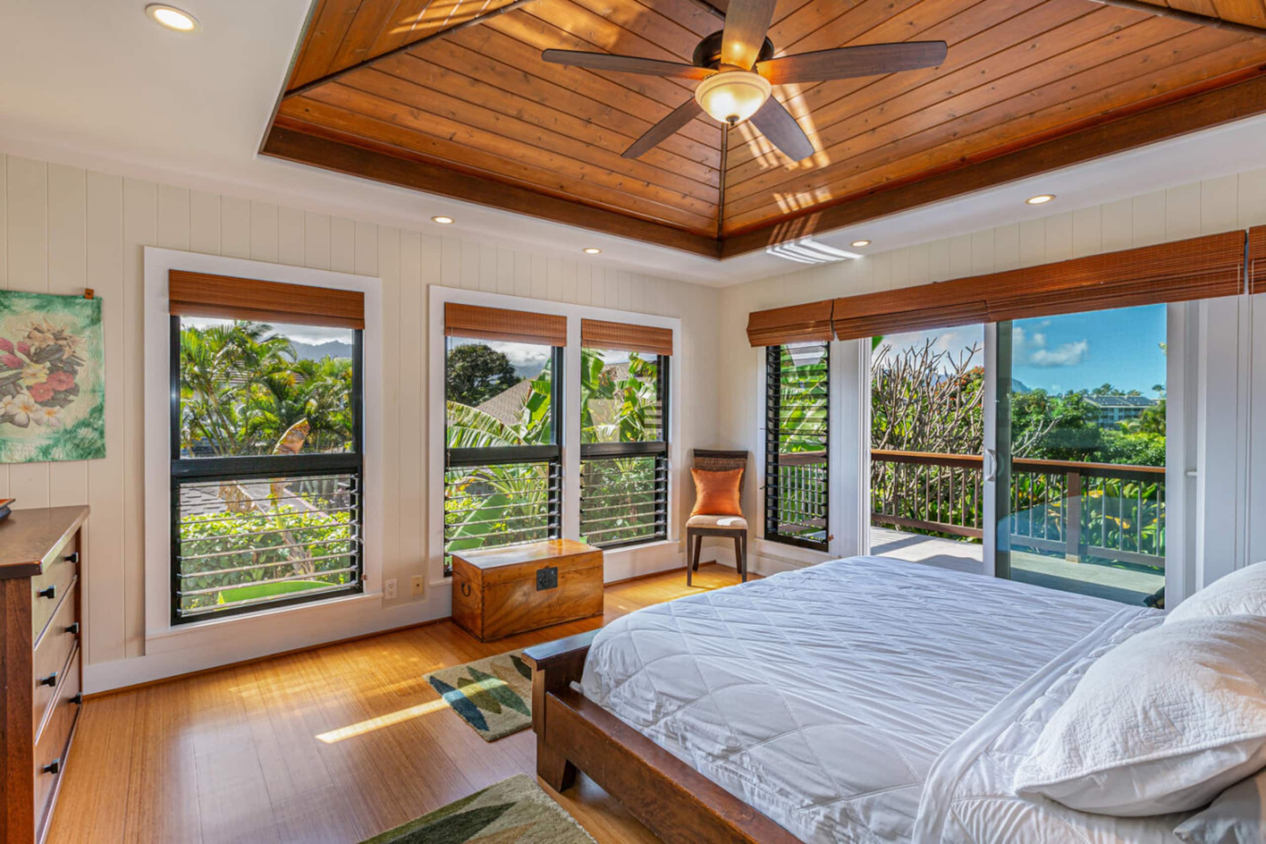 Home in Princeville · ★5.0 · 3 bedrooms · 3 beds · 3.5 baths - Image 9