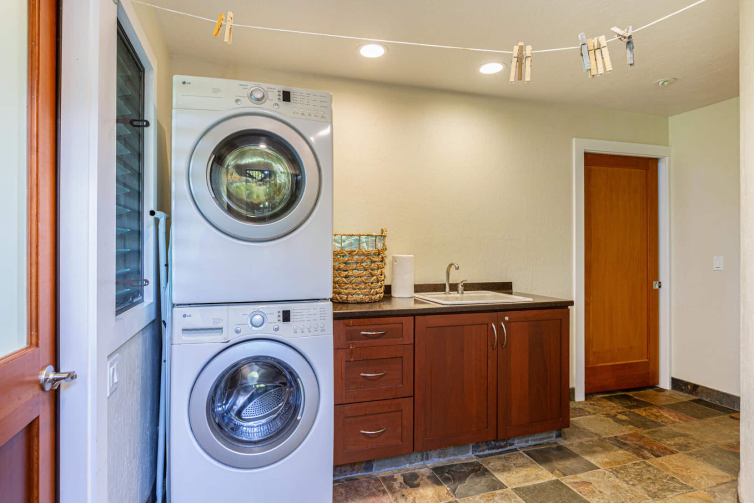 Home in Princeville · ★5.0 · 3 bedrooms · 3 beds · 3.5 baths - Image 23