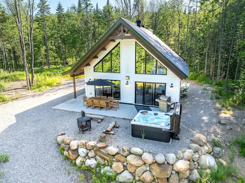 Spa, Steam room and Lake | Le Stuga