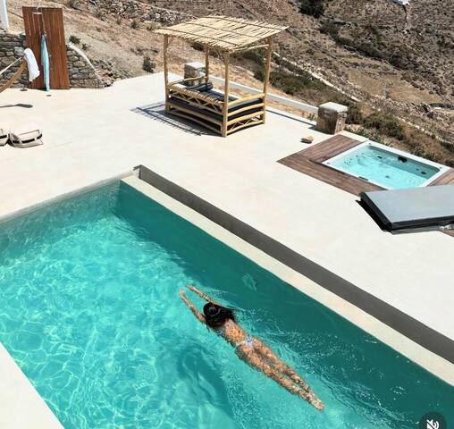 Gorgeous Villa Mykonos gallery image 2