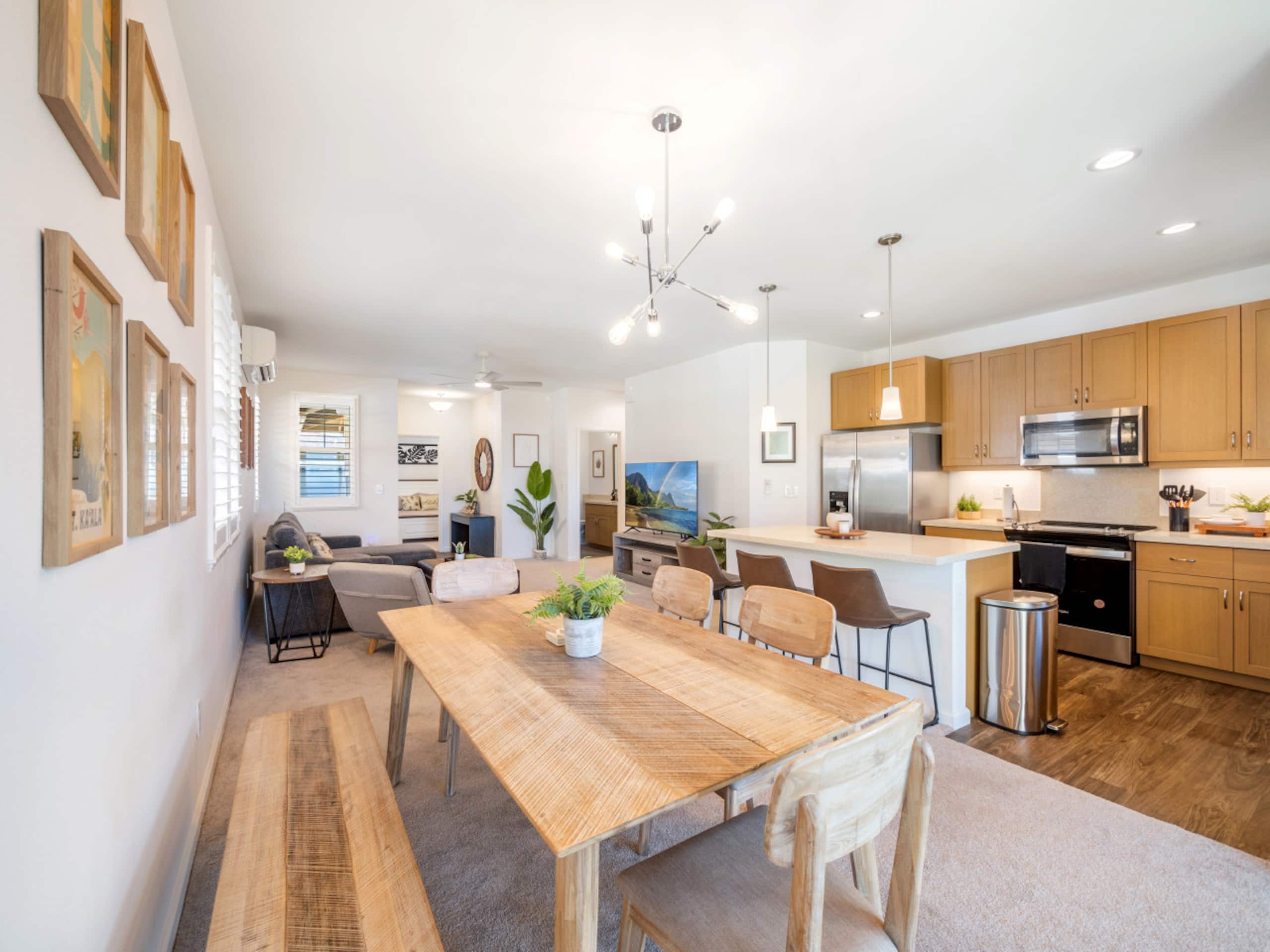 Home in Makaha Valley · ★5.0 · 3 bedrooms · 6 beds · 2 private baths - Image 34
