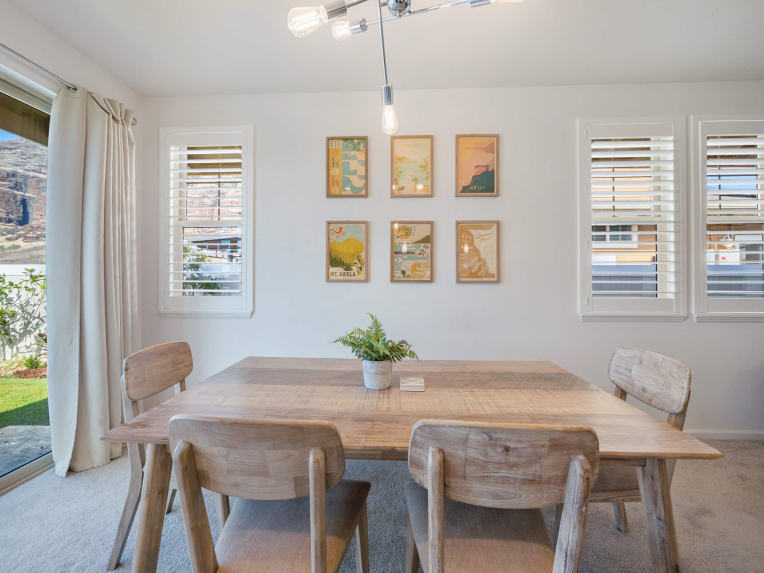 Home in Makaha Valley · ★5.0 · 3 bedrooms · 6 beds · 2 private baths - Image 24