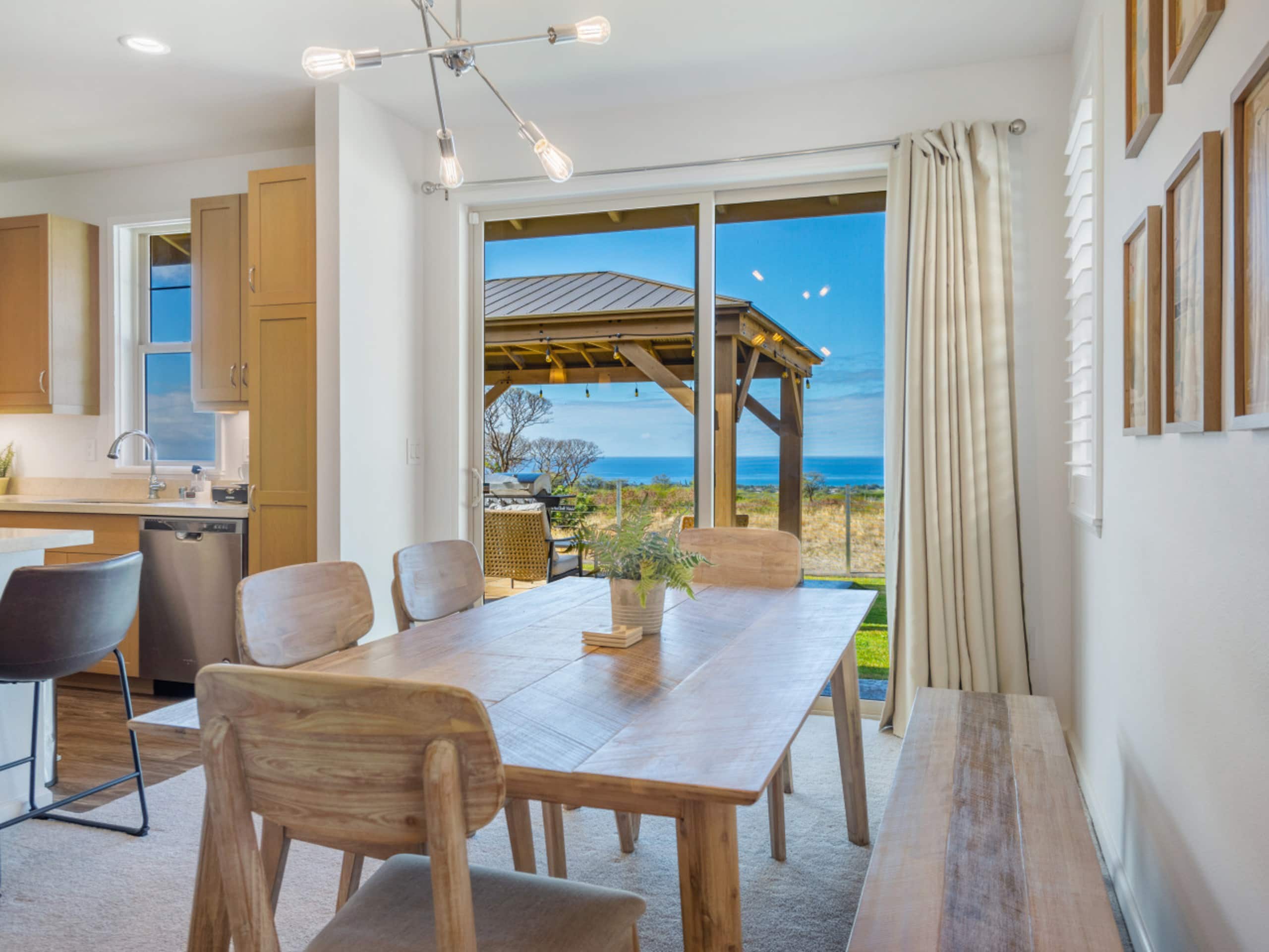Home in Makaha Valley · ★5.0 · 3 bedrooms · 6 beds · 2 private baths - Image 23